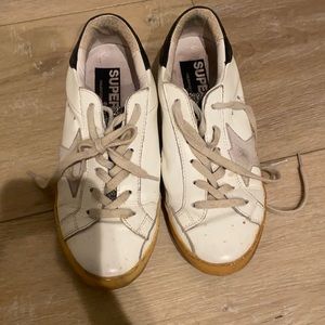 Golden goose size 35